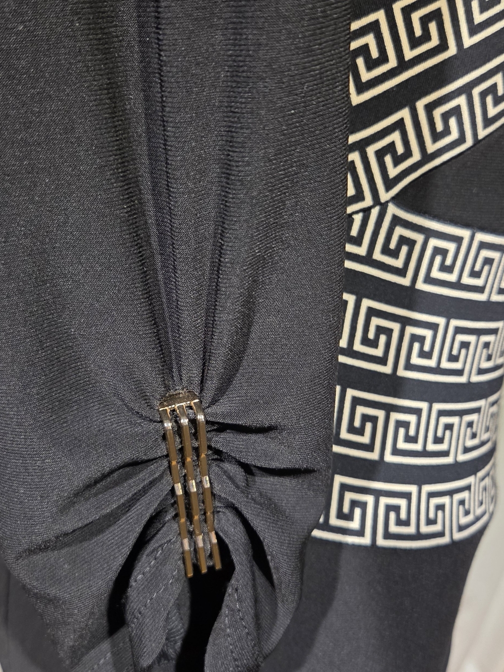 Joseph Ribkoff Elegant Black Long-Sleeve Bodycon Dress Geometric Stripe Detail - Picture 3 of 7